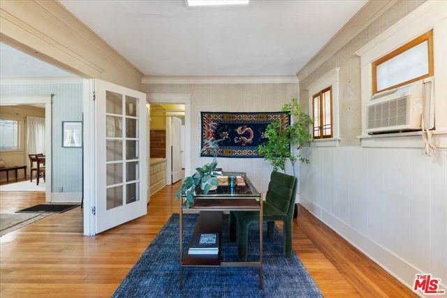 2019 West Boulevard, Los Angeles, CA 90016