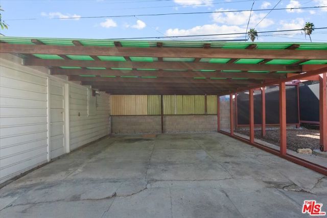 2019 West Boulevard, Los Angeles, CA 90016