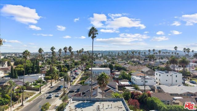 2019 West Boulevard, Los Angeles, CA 90016