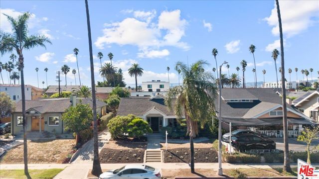 2019 West Boulevard, Los Angeles, CA 90016