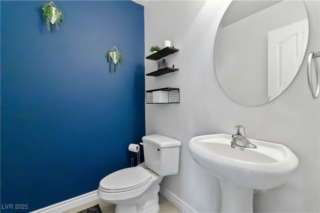 8908 Cambridge Glen Court, Las Vegas, NV 89149