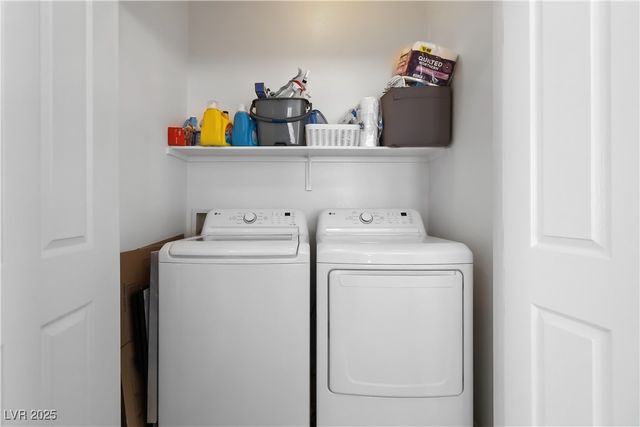 8908 Cambridge Glen Court, Las Vegas, NV 89149