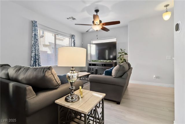 8908 Cambridge Glen Court, Las Vegas, NV 89149