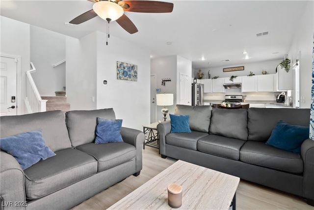 8908 Cambridge Glen Court, Las Vegas, NV 89149