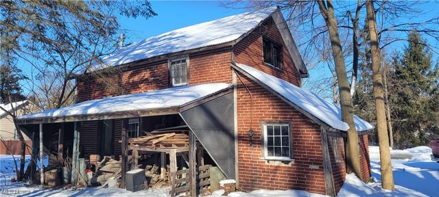 7736 Root Road, North Ridgeville, OH 44039