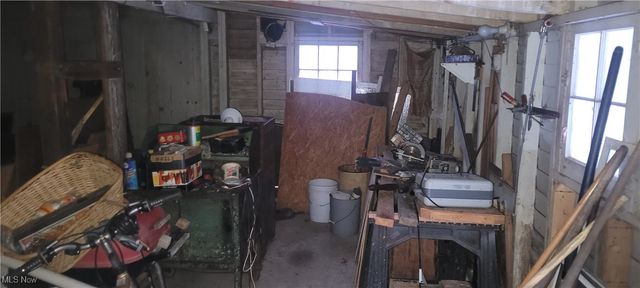 7736 Root Road, North Ridgeville, OH 44039