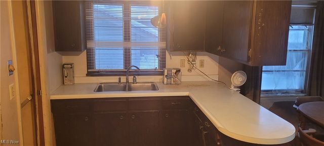 7736 Root Road, North Ridgeville, OH 44039