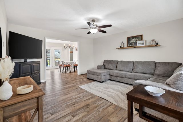 217 Peach St, Baxter, TN 38544