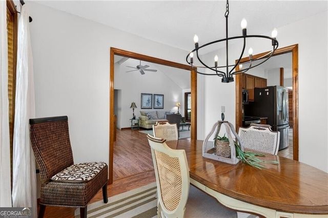 120 Farm Track, Roswell, GA 30075