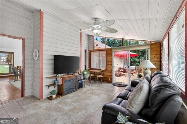 120 Farm Track, Roswell, GA 30075