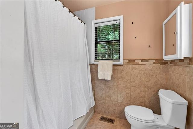 120 Farm Track, Roswell, GA 30075