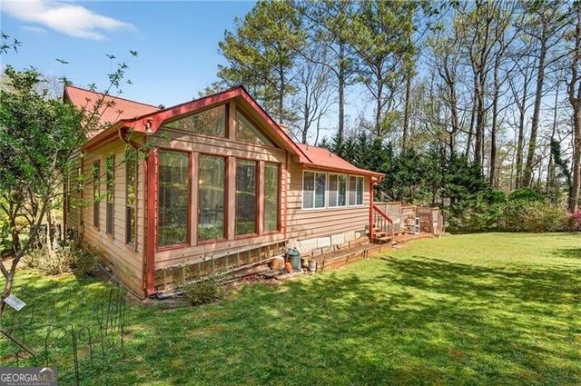 120 Farm Track, Roswell, GA 30075