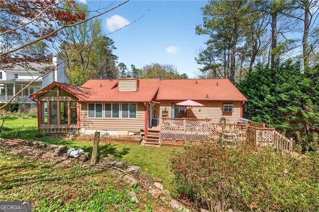 120 Farm Track, Roswell, GA 30075