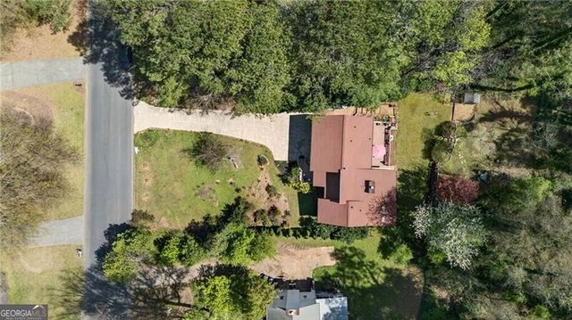 120 Farm Track, Roswell, GA 30075