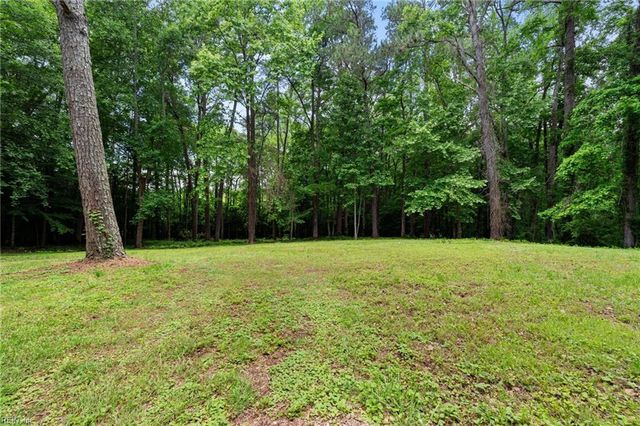 1750 Colonial TRL E, Surry, VA 23883
