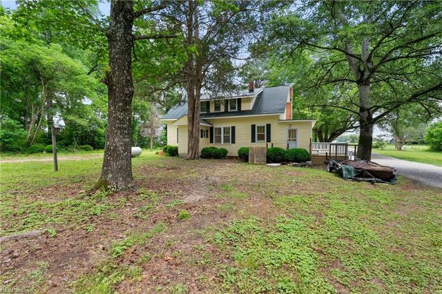 1750 Colonial TRL E, Surry, VA 23883