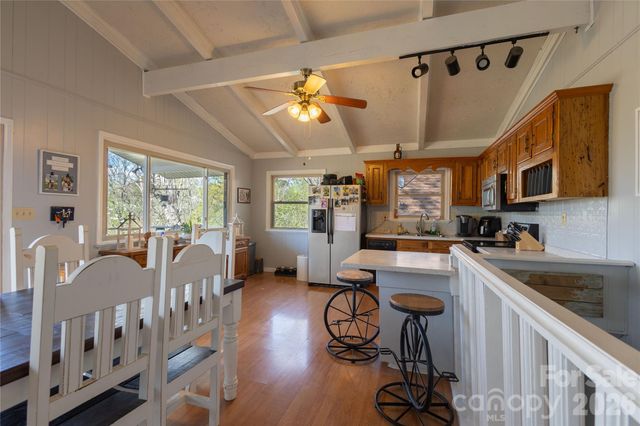 344 Pine Ridge Trail, Almond, NC 28702