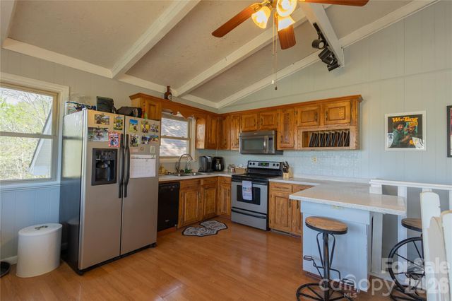 344 Pine Ridge Trail, Almond, NC 28702