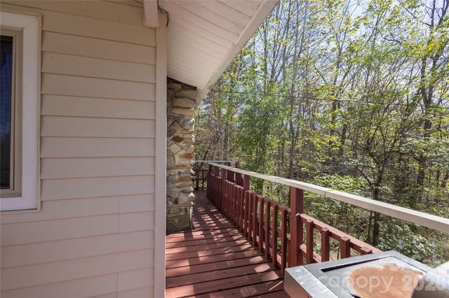 344 Pine Ridge Trail, Almond, NC 28702