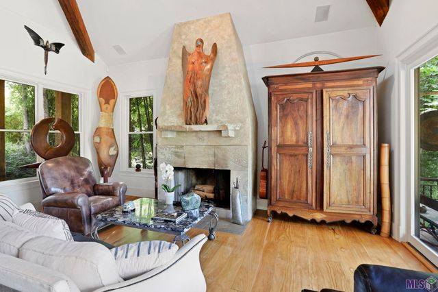 16056 Highland Bluff Ct, Baton Rouge, LA 70810