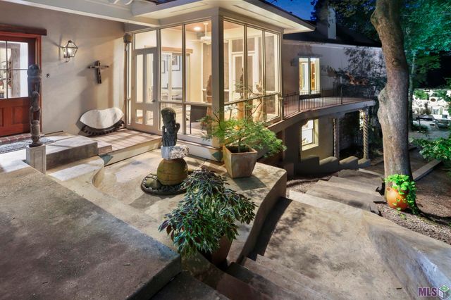 16056 Highland Bluff Ct, Baton Rouge, LA 70810