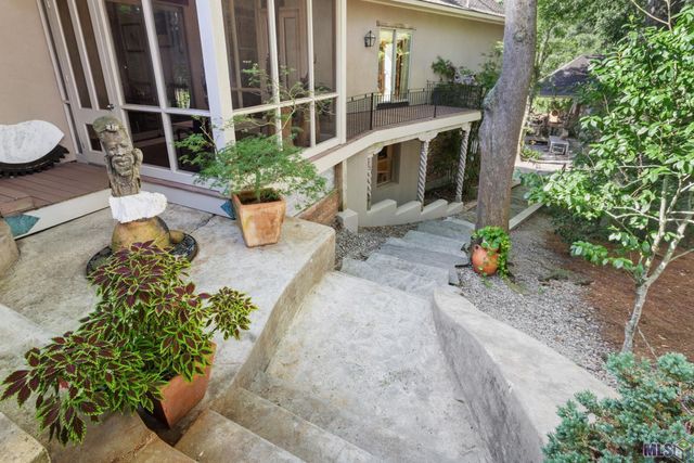 16056 Highland Bluff Ct, Baton Rouge, LA 70810