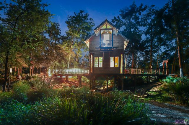 16056 Highland Bluff Ct, Baton Rouge, LA 70810