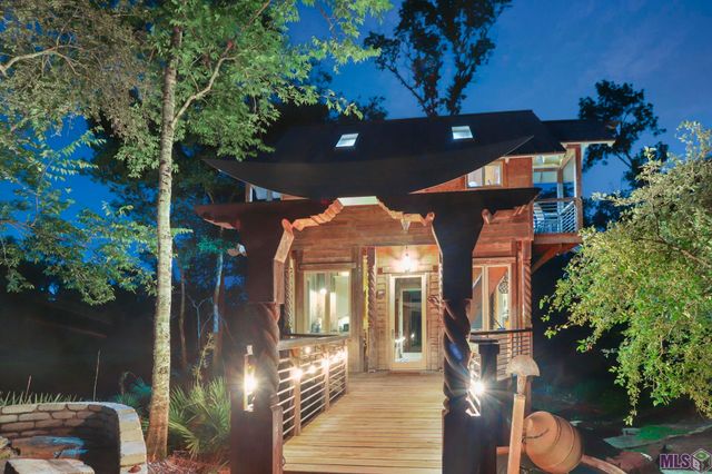 16056 Highland Bluff Ct, Baton Rouge, LA 70810