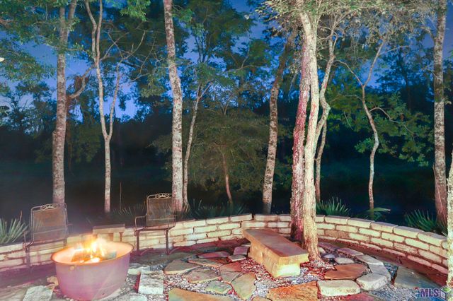 16056 Highland Bluff Ct, Baton Rouge, LA 70810