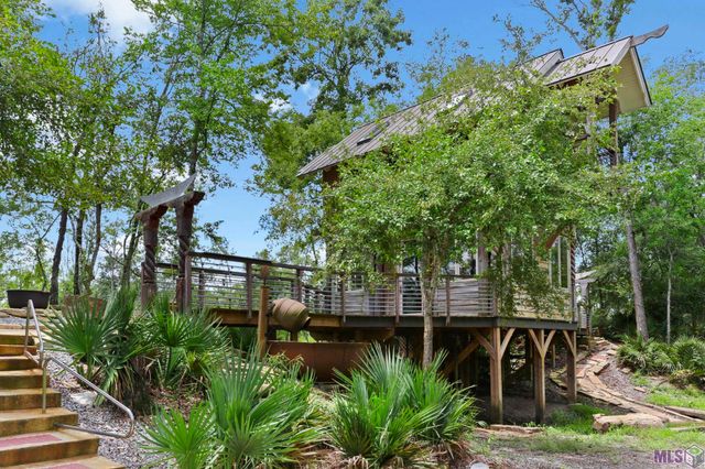 16056 Highland Bluff Ct, Baton Rouge, LA 70810