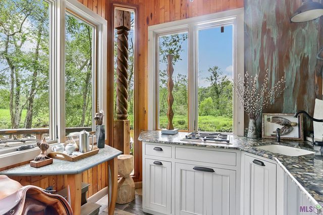 16056 Highland Bluff Ct, Baton Rouge, LA 70810