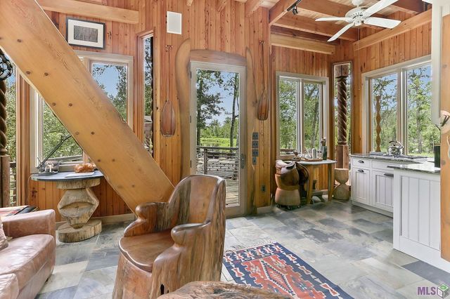 16056 Highland Bluff Ct, Baton Rouge, LA 70810