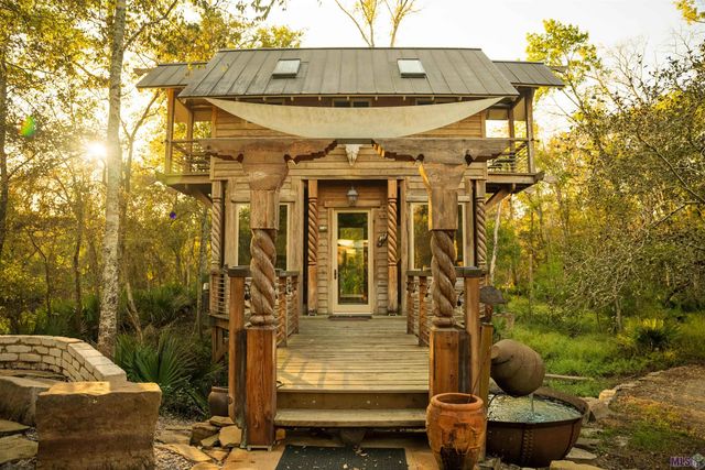 16056 Highland Bluff Ct, Baton Rouge, LA 70810