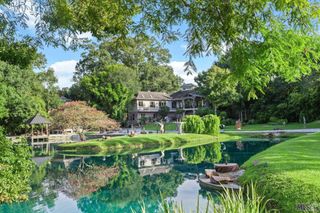 16056 Highland Bluff Ct, Baton Rouge, LA 70810