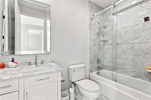 6926 Chimineas Avenue, Reseda, CA 91335