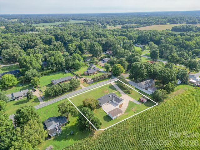 3115 Crow Road, Monroe, NC 28112