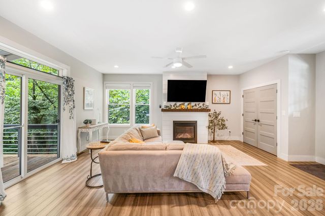 192 Virginia Avenue, Asheville, NC 28806