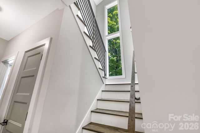 192 Virginia Avenue, Asheville, NC 28806