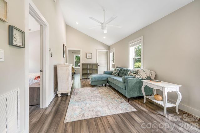 192 Virginia Avenue, Asheville, NC 28806