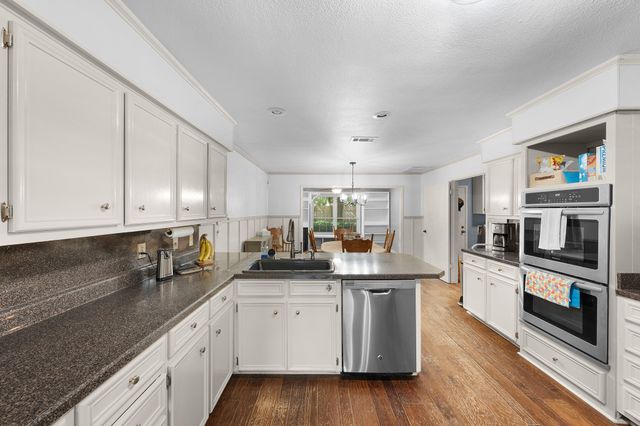 1440 Live Oak Street, Sulphur Springs, TX 75482