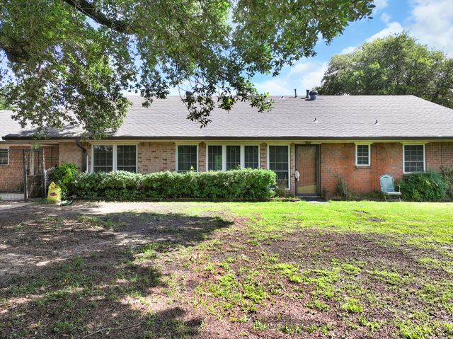 1440 Live Oak Street, Sulphur Springs, TX 75482