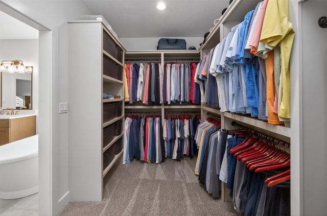 5321 173rd Street, Urbandale, IA 50323