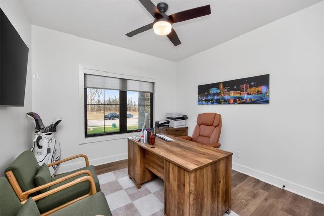 5321 173rd Street, Urbandale, IA 50323