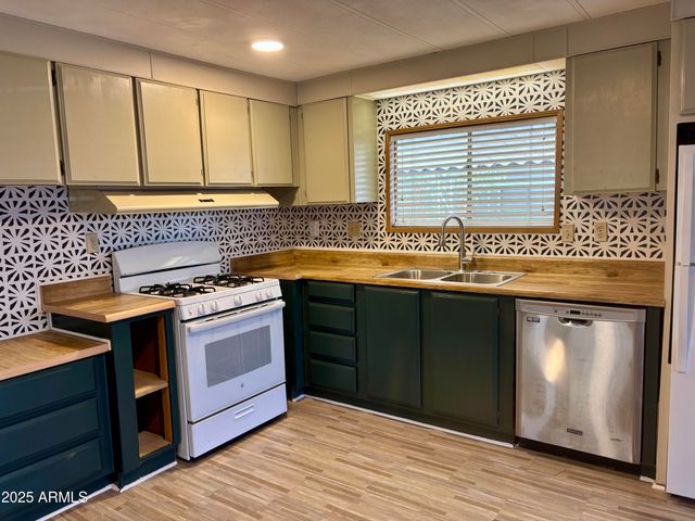 4400 W Missouri Avenue 99, Glendale, AZ 85301