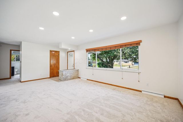 11608 Meadow Avenue, Pickerington, OH 43147