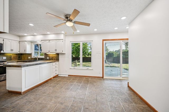 11608 Meadow Avenue, Pickerington, OH 43147