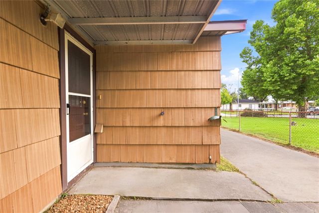 8406 Highcrest Drive, Houston, TX 77055