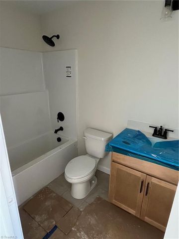 3534 Townland Circle, Clemmons, NC 27012