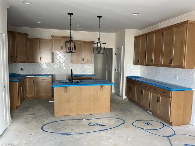 3534 Townland Circle, Clemmons, NC 27012