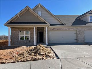 3534 Townland Circle, Clemmons, NC 27012